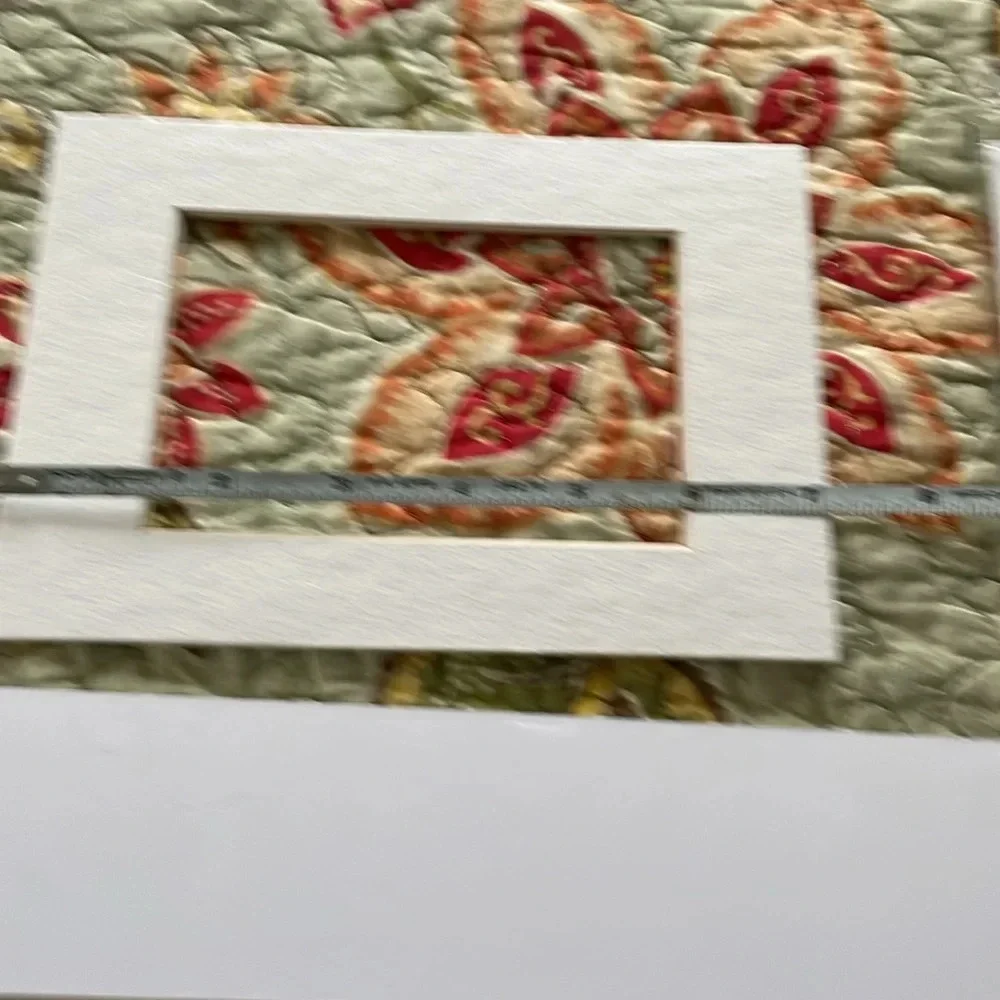 5 new/unused white picture frame mats. Sizes shown in pics.
